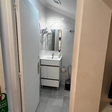 Apartamento Bernardim Ribeiro - 5ª Andar Pansiyon Lisboa