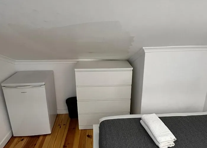 Apartamento Bernardim Ribeiro - 5ª Andar ליסבון