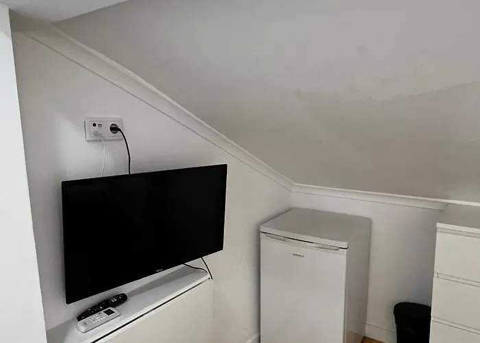 Apartamento Bernardim Ribeiro - 5ª Andar Privat bolig *