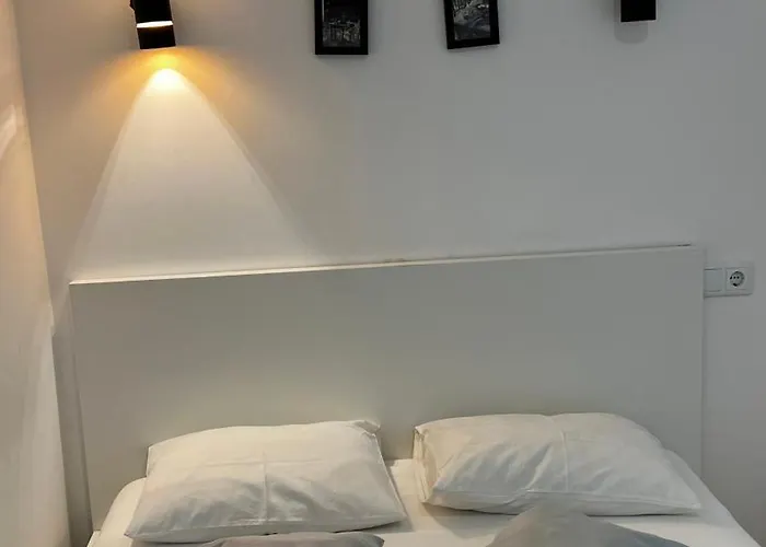 Apartamento Bernardim Ribeiro - 5ª Andar * Lisboa